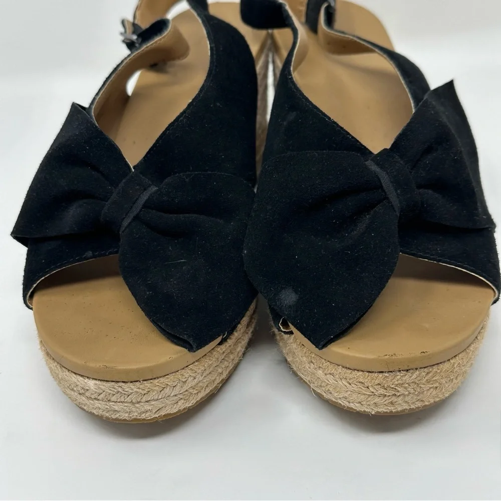 UGG camilla black